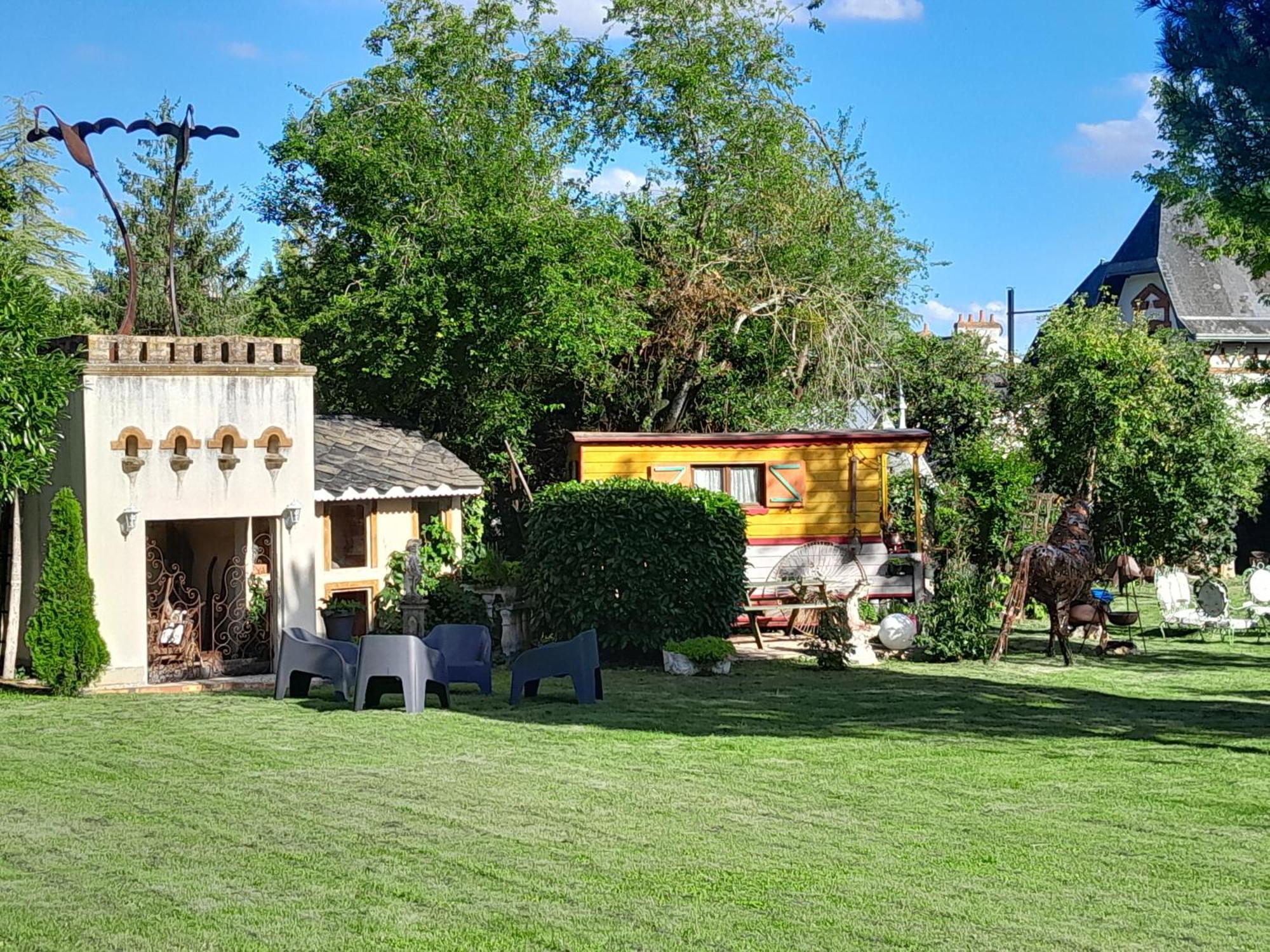 Mamers Le Madrigal B&B 외부 사진