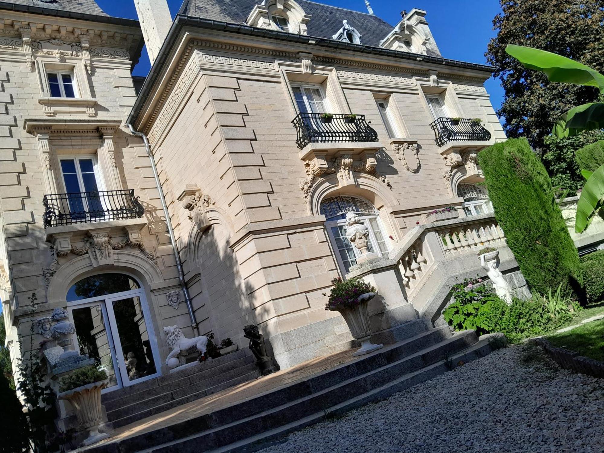 Mamers Le Madrigal B&B 외부 사진